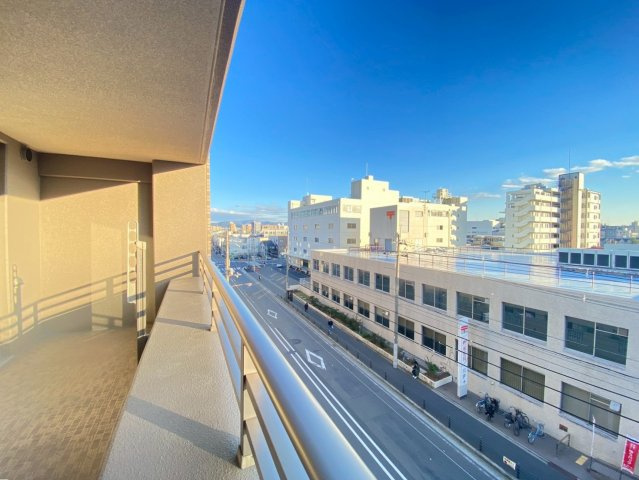 サーパスシティ西院日照町の展望|現地2026年1月撮影
眺望良好、明るい陽が差し込みます。