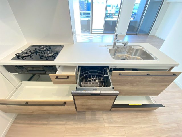 サーパスシティ西院日照町のキッチン|現地2026年1月撮影
キッチン新調済みです。食洗機付きです。