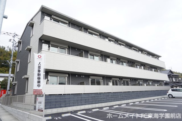 アンファンウルーの外観