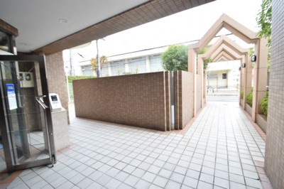 【エントランス】 | アンビエント江坂 | 物件購入の段取りを知りたいお客様には、「ご検討からご契約までの一連の流れ」をお伝えさせて頂きます。初めて物件購入を検討された方は、ぜひご参考になさって下さい。