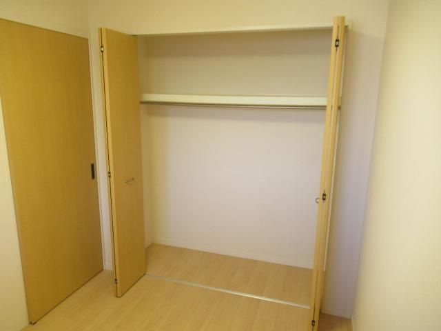 ＢＬＵＥ　ＴＥＲＲＡⅡの洋室