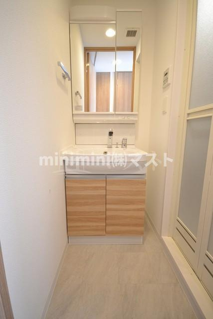 ファーストフィオーレ難波南パークサイドの洗面所