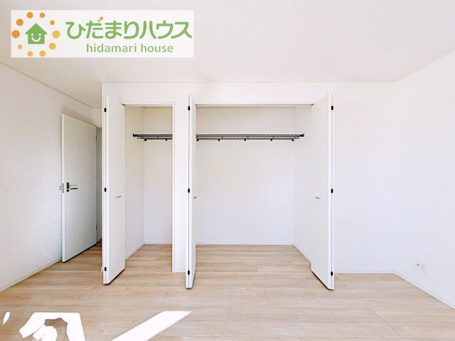 【収納】 | 龍ケ崎市城ノ内第9　新築戸建　1号棟 | クローゼットタイプの収納は荷物がどこにあるかすぐに見つかります！