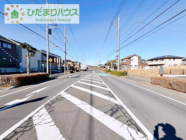 【前面道路含む現地写真】 | 龍ケ崎市城ノ内第9　新築戸建　1号棟 | たっぷりの陽光と心地よい風が舞い込む住まい♪