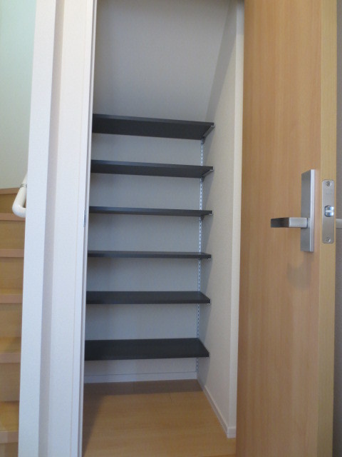 メゾン光の玄関|★シューズＢＯＸ★