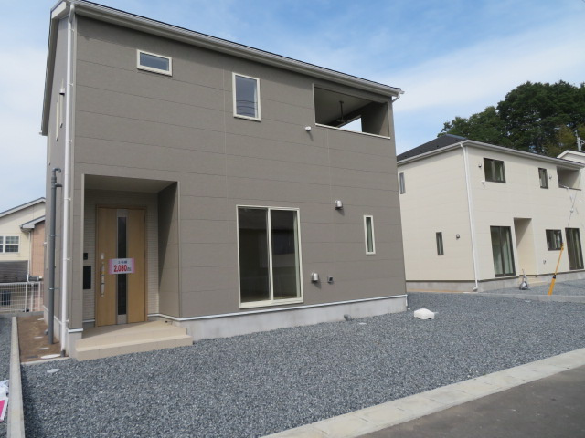 高崎市吉井町吉井川第3（全5棟）3号棟の前面道路含む現地写真