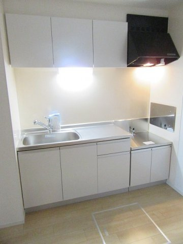 若葉Ｆのキッチン|コンパクトなキッチンで掃除もラクラク