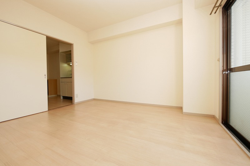 ドゥエリングビルの居間・リビング|ドゥエリングビル401