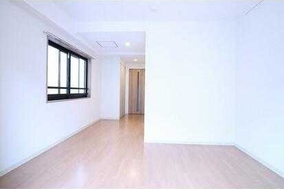 ルミエールコートの居間・リビング