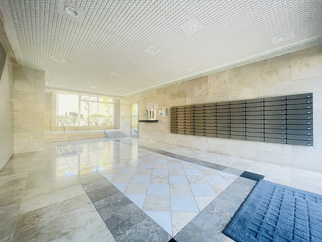 【エントランス】 | ロワールマンション空港南