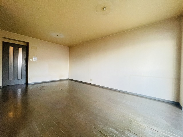 【居間・リビング】 | ロワールマンション空港南