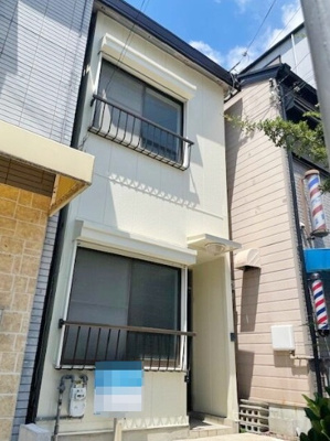 【外観】 | 神戸市中央区中山手通7丁目　中古戸建 | 外壁一部塗装済