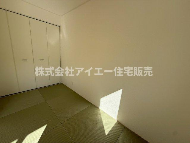 ♥♥南城市佐敷佐敷第1-2号棟（全3棟）の和室|明るい和室です