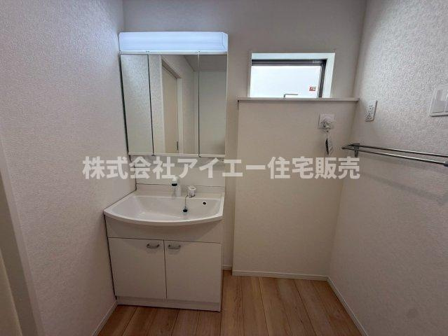 ♥♥南城市佐敷佐敷第1-2号棟（全3棟）の独立洗面台|独立洗面台あり、毎朝おしゃれに忙しい女性の方におすすめです