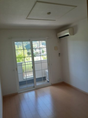 【内装】 | プランドール　２ | 明るい色調の室内です