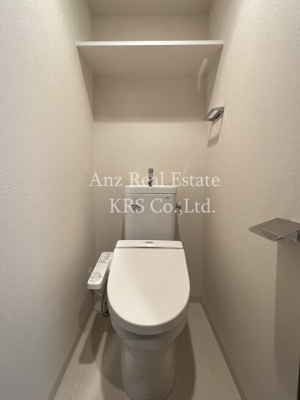 【トイレ】 | プレサンス江戸堀 | 温水洗浄便座のおトイレ☆棚あり☆