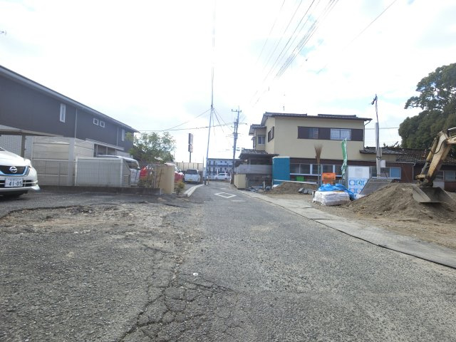 佐賀市本庄町大字本庄8期　2号棟の前面道路含む現地写真|前面道路含む現地写真です