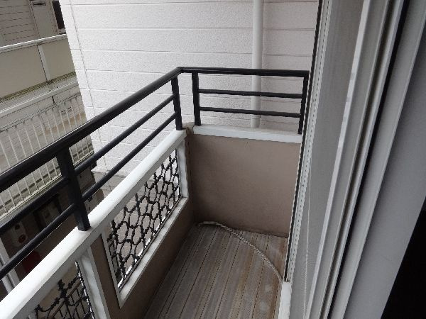 クレストA棟のバルコニー