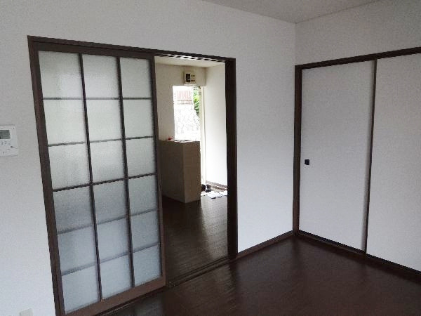 クレストA棟の居間・リビング