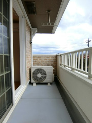 【バルコニー】 | エクセレント | イメージ写真201号室(反転タイプ)