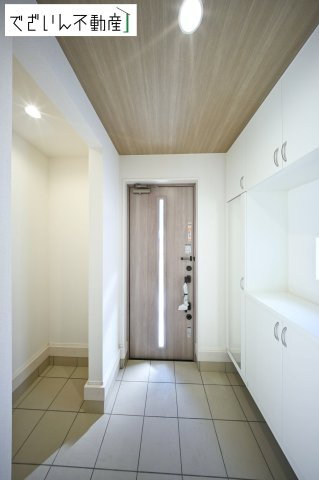【玄関】 | GRAFARE久喜市久喜東10期　新築住宅 | ≪3号棟≫
現地(2026年6月撮影)