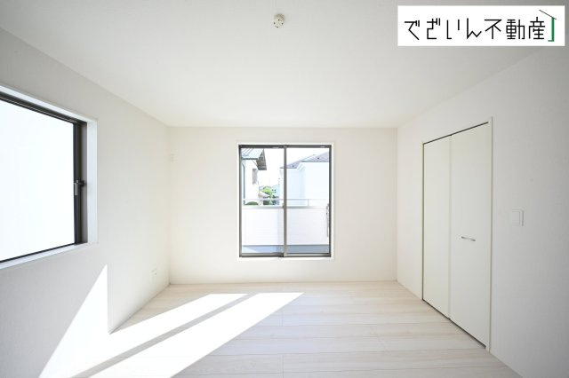 【洋室】 | GRAFARE久喜市久喜東10期　新築住宅 | ≪3号棟≫
現地(2026年6月撮影)