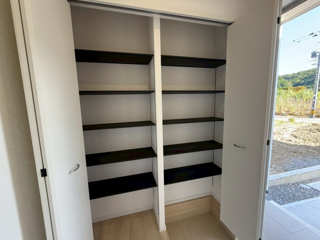 ♥♥南城市佐敷佐敷第1-3号棟（全3棟）の収納|収納豊富です