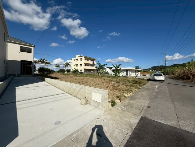 ♥♥南城市佐敷佐敷第1-3号棟（全3棟）の駐車場|車をお持ちの方に嬉しい駐車場付きの物件です