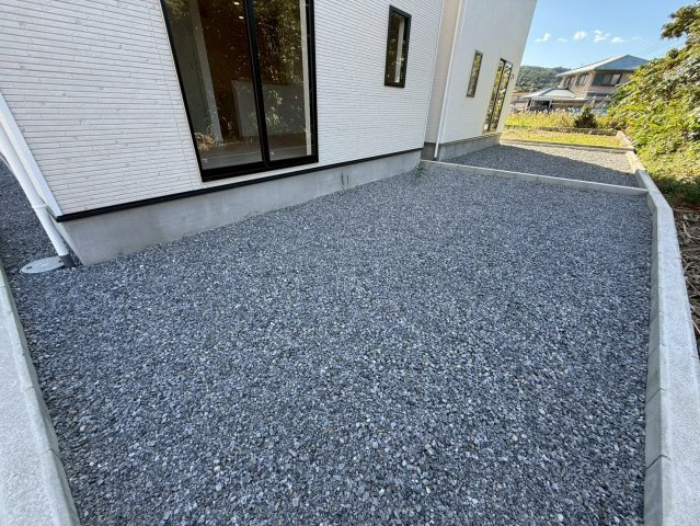 ♥♥南城市佐敷佐敷第1-3号棟（全3棟）の庭|簡単な家庭菜園も楽しめるお庭です