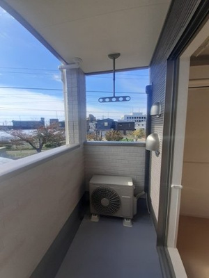 【バルコニー】 | ル・リアンⅠ | お洗濯にも便利なバルコニー付き