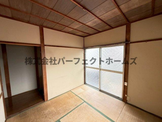 村野東町戸建　賃貸の和室|和室がひろがる居住スペース