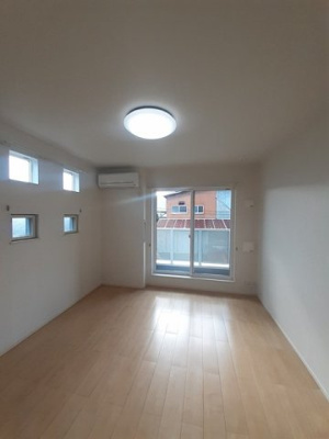 【内装】 | フェリオ | 明るい色調の室内です