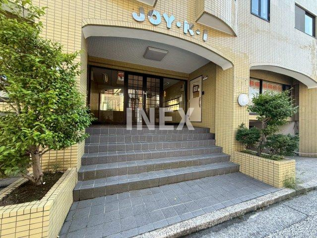 横浜市港南区大久保１丁目の賃貸マンションのエントランス