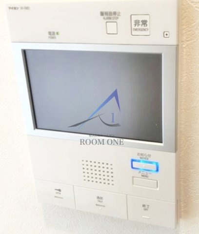ルーブル高島平のセキュリティ|モニター付きインターホンです。