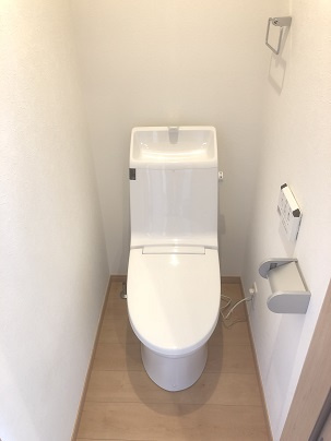 コーラルコート久米川弐番館のトイレ