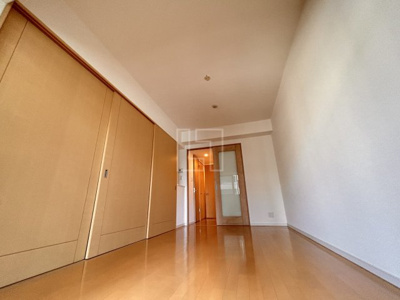 【寝室】 | ジュネーゼグラン上本町 | ジュネーゼグラン上本町　洋室