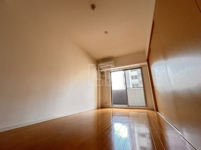 【居間・リビング】 | ジュネーゼグラン上本町 | ジュネーゼグラン上本町　洋室