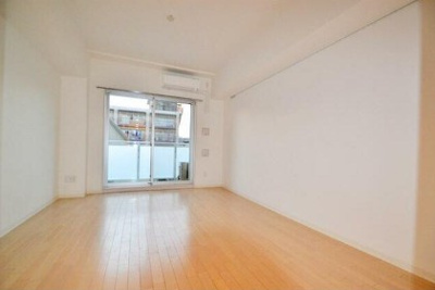 【居間・リビング】 | ウェスティング中野坂上 | 9.2帖の洋室。