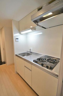 【キッチン】 | ウェスティング中野坂上 | 2口コンロのシステムキッチン。