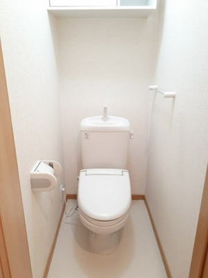 【トイレ】 | メゾン・ド・ソレイユＡ | 落ち着いたトイレです