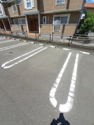 【駐車場】 | メゾン・ド・ソレイユＡ | 駐車場があります