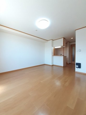 【内装】 | メゾン・ド・ソレイユＡ | 明るい室内です