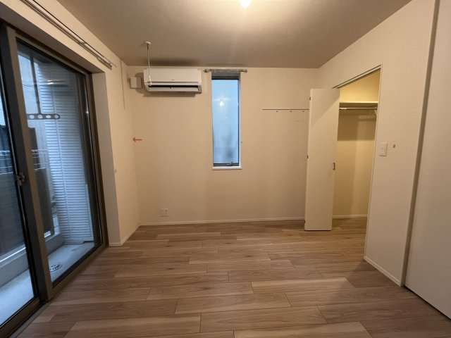 【洋室】 | THE TOGOSHIGINZA RESIDENCE