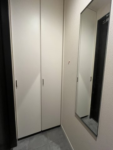 【玄関】 | THE TOGOSHIGINZA RESIDENCE