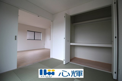 【和室】 | クレイドルガーデン宇部市床波 第3（1号棟） | リビングから続く和室はゲストルームとしても使用できます。




