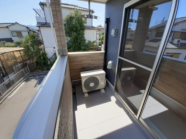 カルム　ドミールのバルコニー|バルコニーからの眺めを楽しみながら食事をしませんか