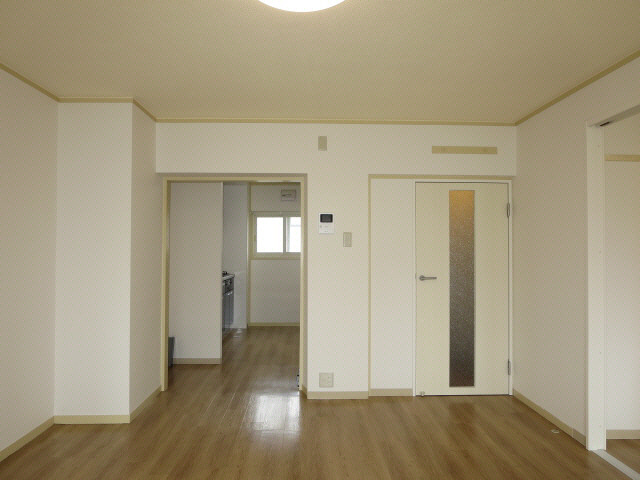 パティオス堀川Ⅰの居間・リビング