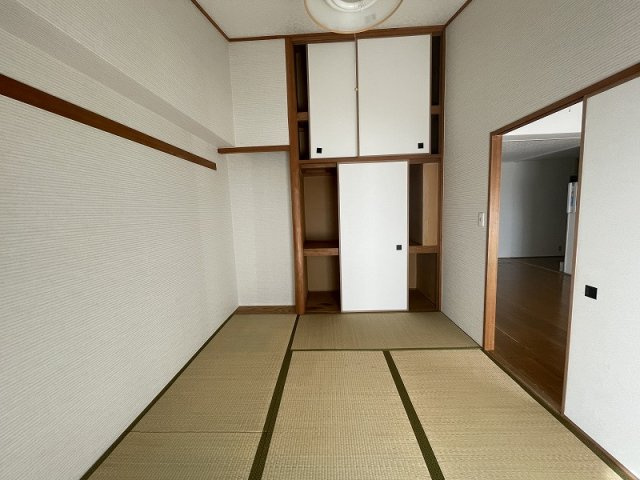 ナビタウン各務原マンション二番館の和室
