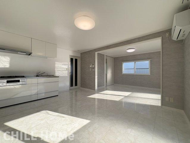 ロビンソンハイツ八千代の居間・リビング|他社様掲載物件もまとめてご紹介、ご案内可能です(^^)/