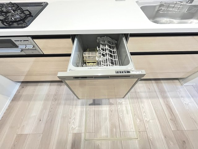 【キッチン】 | 福岡市南区西長住2丁目2期　1号棟（全5棟）【仲介手数料無料・0円】 | 施工例。施工例は完成時と異なる場合があります。